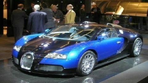 06-Bugatti-Veyron-1_600.jpg